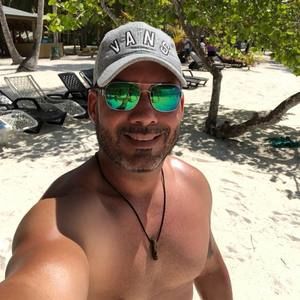 Meet your Posher, Alexis o